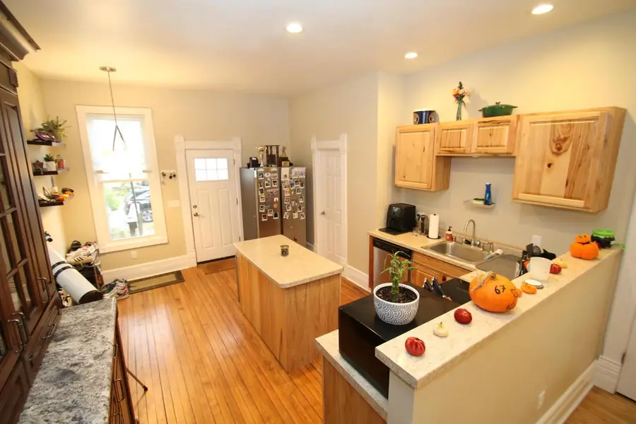 1507 N Cass STREET, Milwaukee, WI 53202 - Image #2