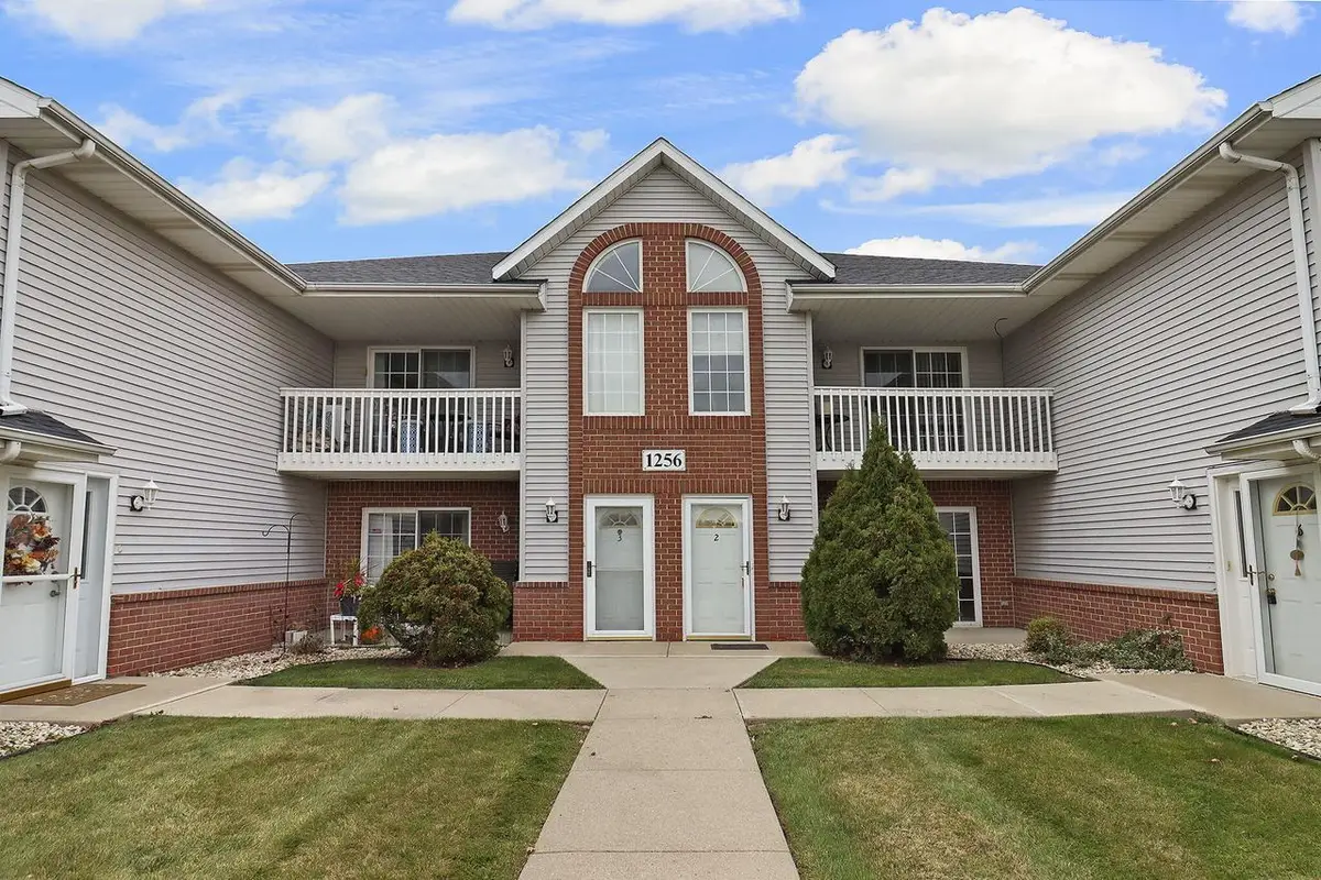 1256 Village Centre DRIVE #2, Kenosha, WI 53144 - Image #1