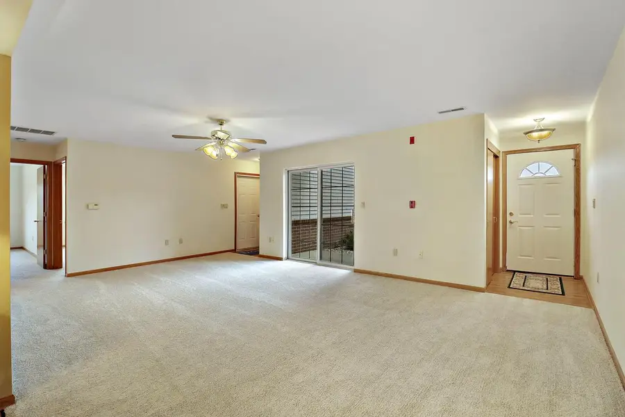 1256 Village Centre DRIVE #2, Kenosha, WI 53144 - Image #2