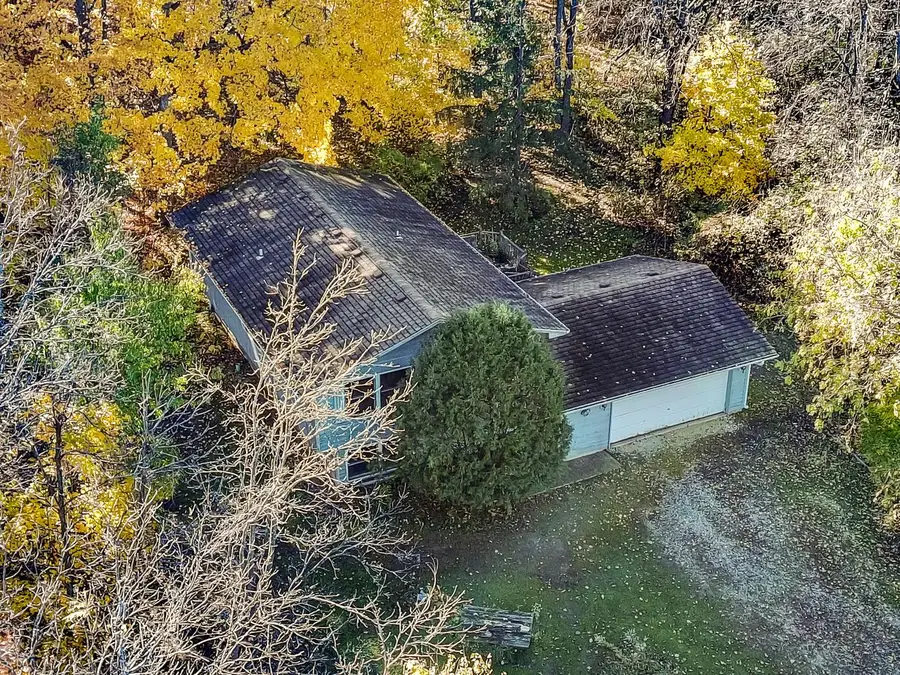 W3523 Oakwood DRIVE, Lake Geneva, WI 53147 - Image #2