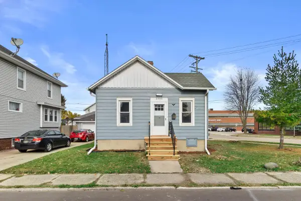 2300 Victoria DRIVE, Racine, WI 53403