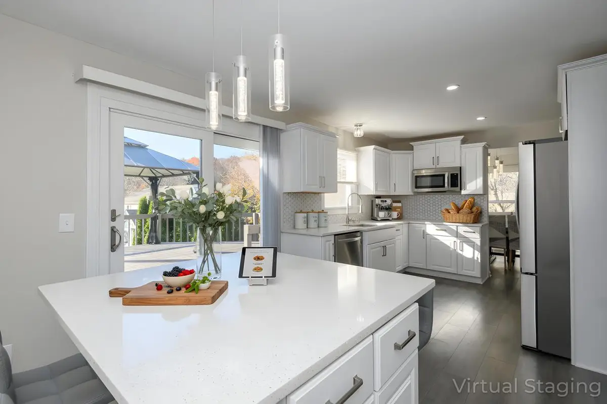 2811 Comanche COURT S, Waukesha, WI 53188 - #1