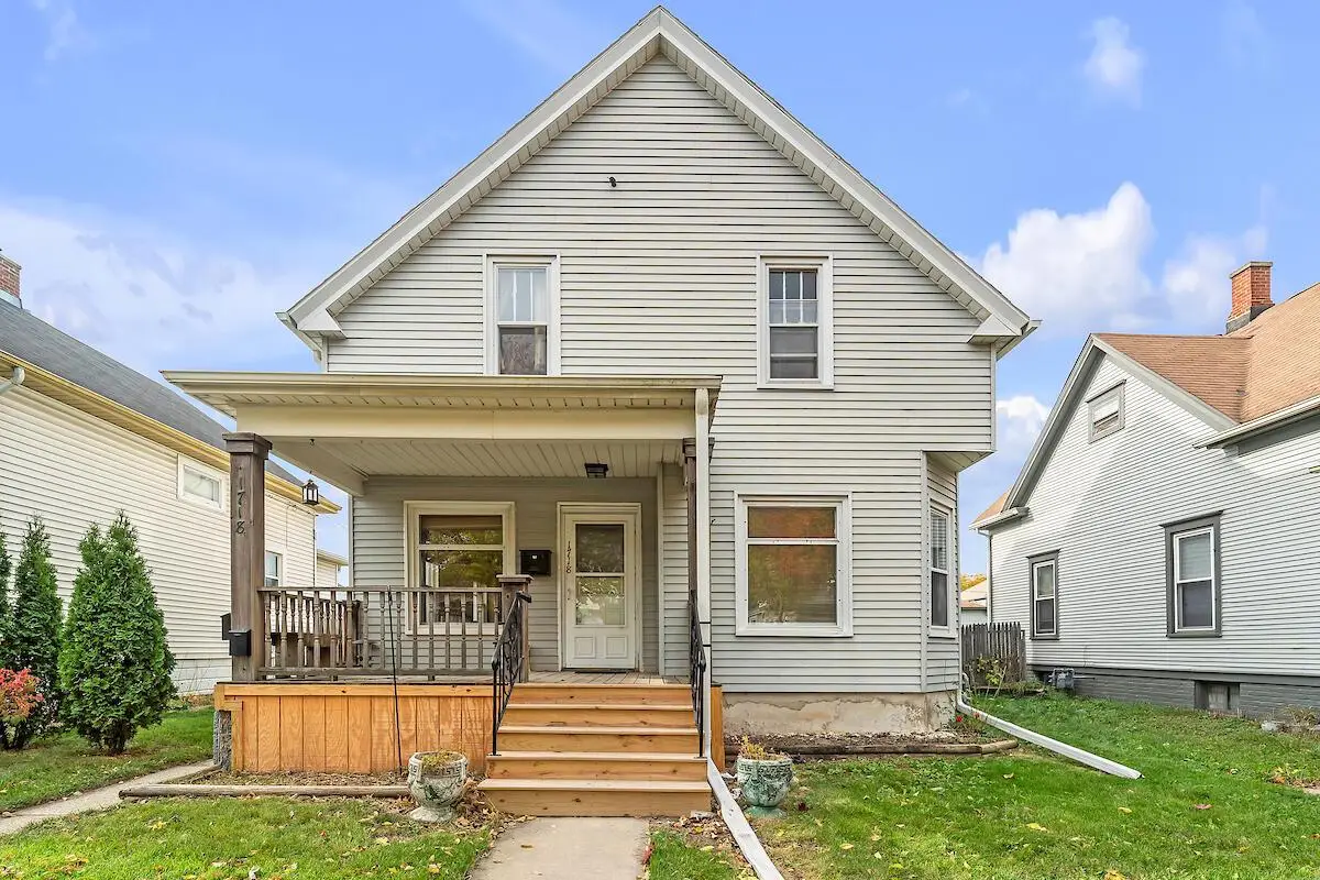 1718 Flett AVENUE, Racine, WI 53405 - Image #1