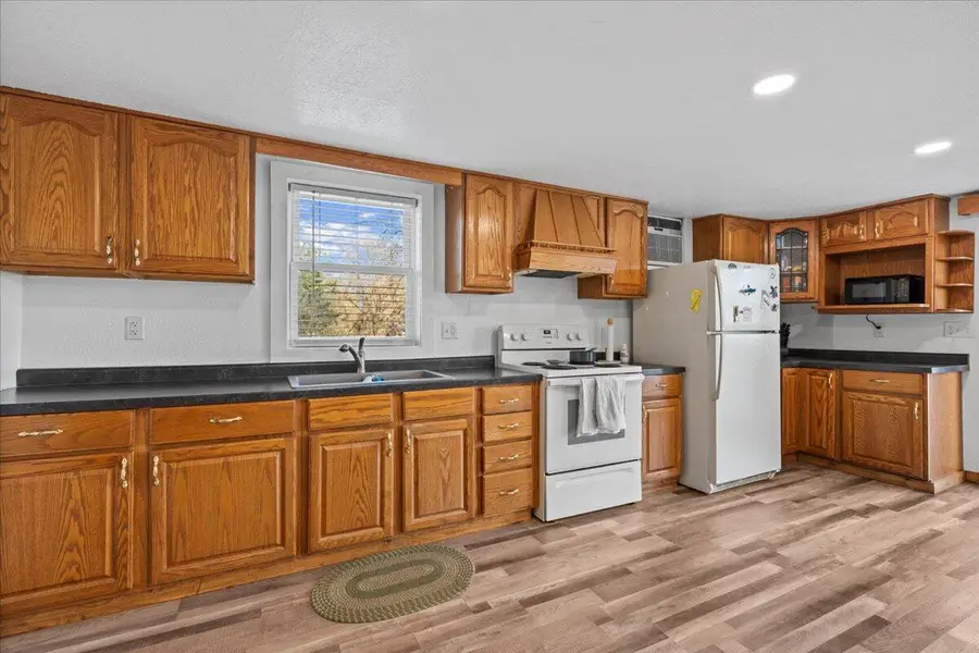 N7330 Lakeshore ROAD, Sheboygan, WI 53083 - Image #2