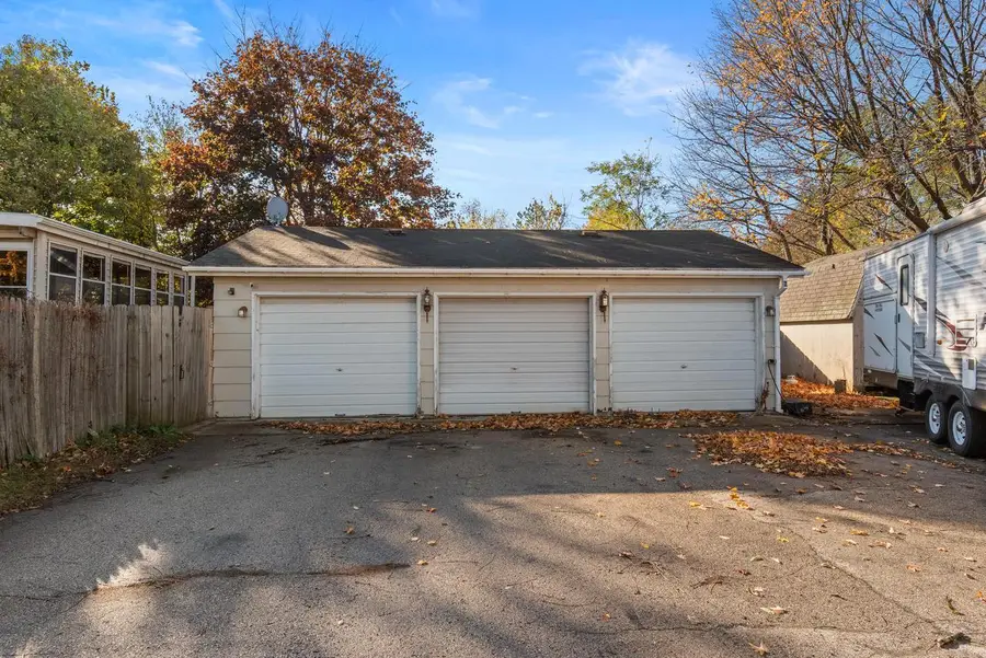 952 Sheridan ROAD, Kenosha, WI 53140 - Image #2