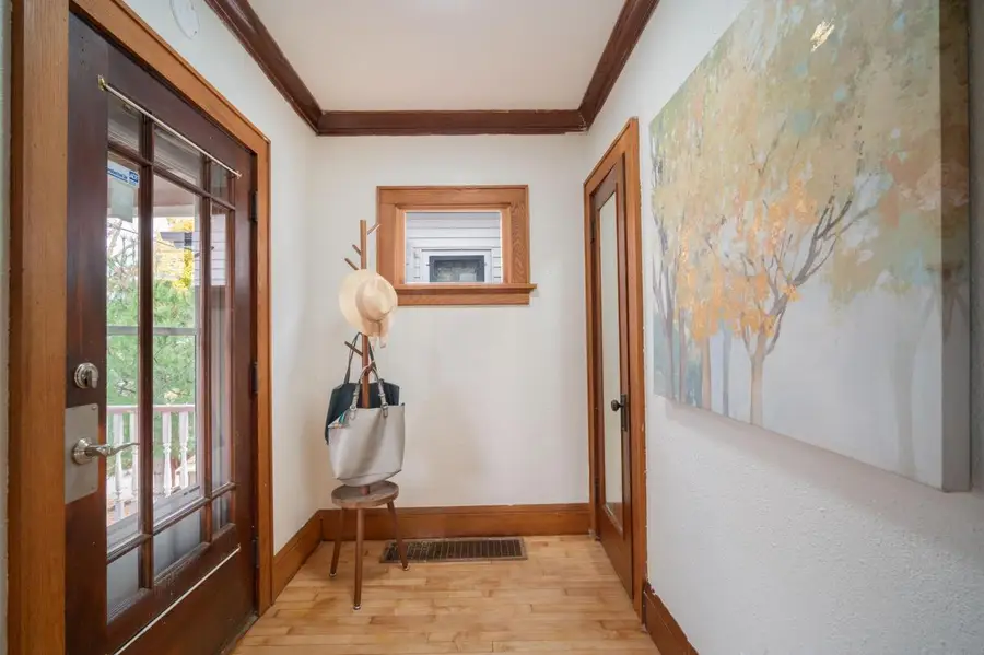 3335 W Lapham STREET, Milwaukee, WI 53215 - Image #2