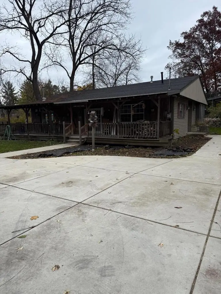 S65W18422 Ruby DRIVE, Muskego, WI 53150 - Image #1