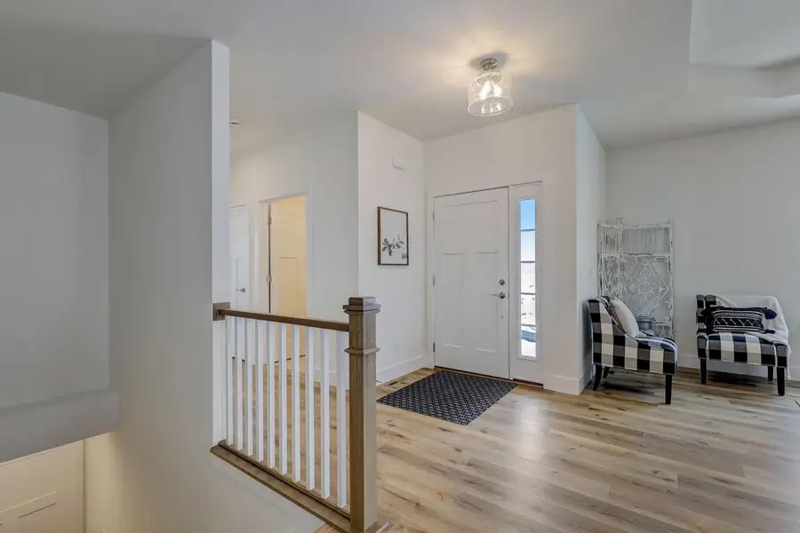 845 Stirling DRIVE #Bldg 23, Unit 46, Oconomowoc, WI 53066 - Image #3