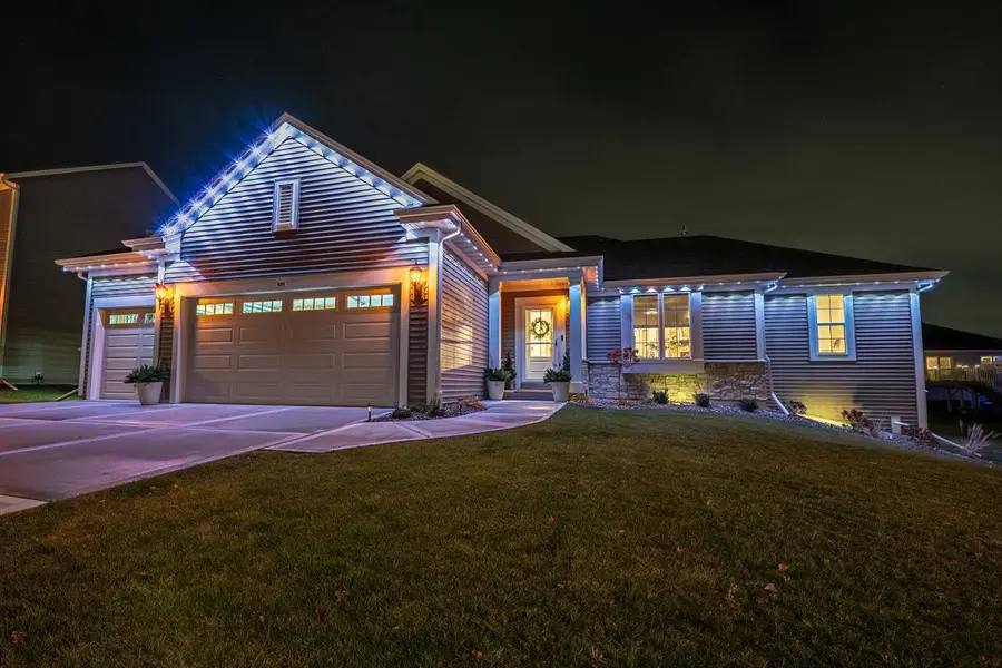 634 Lambert DRIVE, Slinger, WI 53086 - Image #2