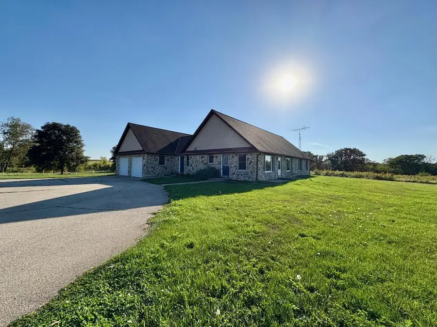 N7321 Bowers Rd ROAD, Elkhorn, WI 53121 - Image #2