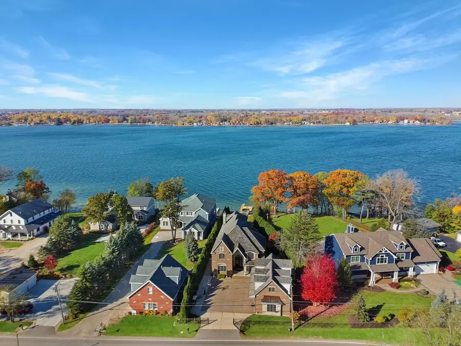 2611 E Lake Shore DRIVE, Twin Lakes, WI 53181 - Image #3