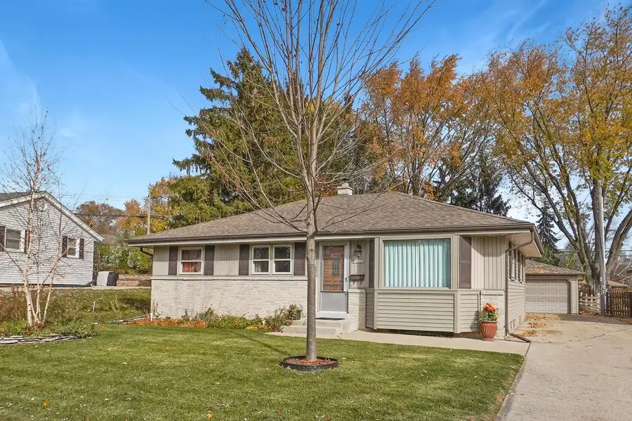 N85W14520 Manchester DRIVE, Menomonee Falls, WI 53051 - Image #3