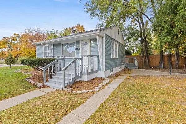 5830 W Philip PLACE, Milwaukee, WI 53216