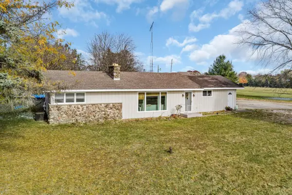 40522 Bloomfield ROAD, Genoa City, WI 53128