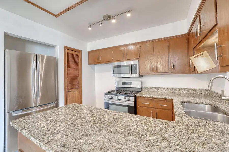 18570 Kamala COURT, Brookfield, WI 53045 - Image #3