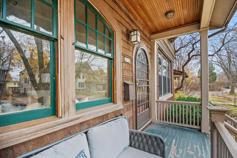 2918 N Hackett AVENUE, Milwaukee, WI 53211 - Image #2