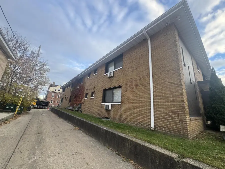 944 N 20th STREET #950, Milwaukee, WI 53233 - Image #2