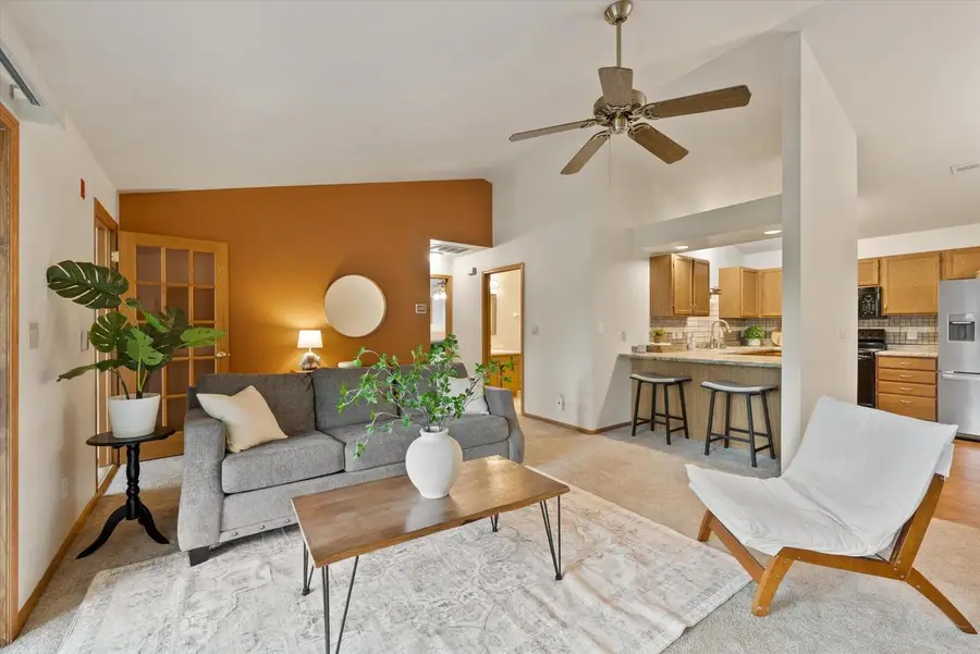 1825 E Racine AVENUE #5, Waukesha, WI 53186 - Image #3