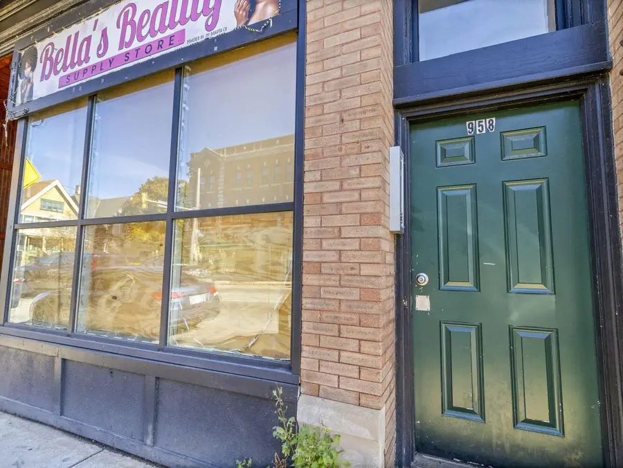958 N 27th STREET #960, Milwaukee, WI 53208 - Image #3