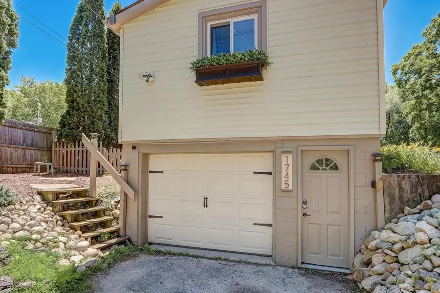 1745 Covered Bridge ROAD, Cedarburg, WI 53012 - Image #2