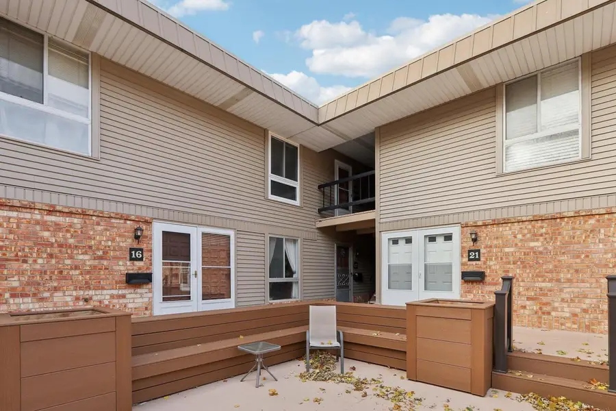 11937 W Appleton AVENUE #20, Milwaukee, WI 53224 - Image #3