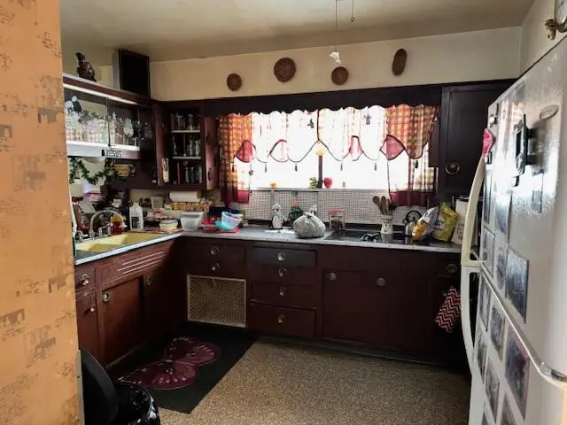 4161 S Church DRIVE, New Berlin, WI 53151 - Image #2