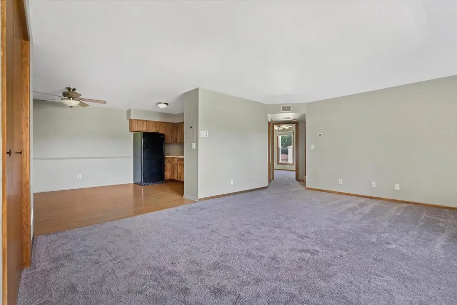 N114W16680 Crown DRIVE #7, Germantown, WI 53022 - Image #3