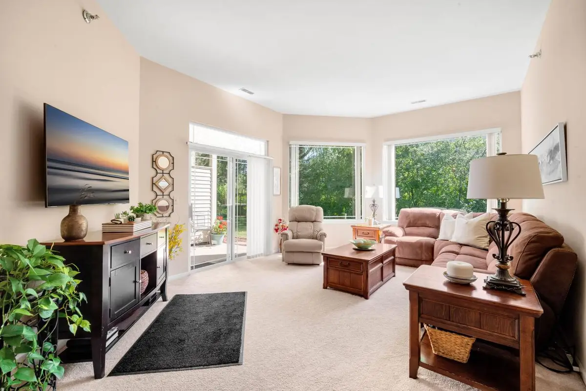 7045 S Riverwood BOULEVARD #A02, Franklin, WI 53132 - Image #1