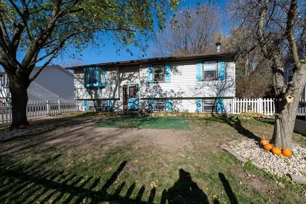 1952 Garland AVENUE, Waukesha, WI 53188