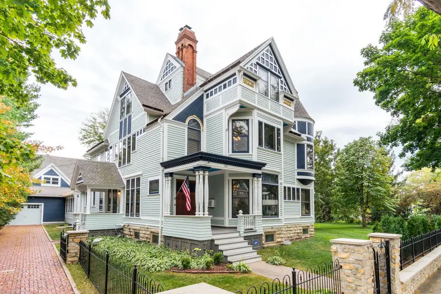 221 10th STREET S, La Crosse, WI 54601 - Image #2