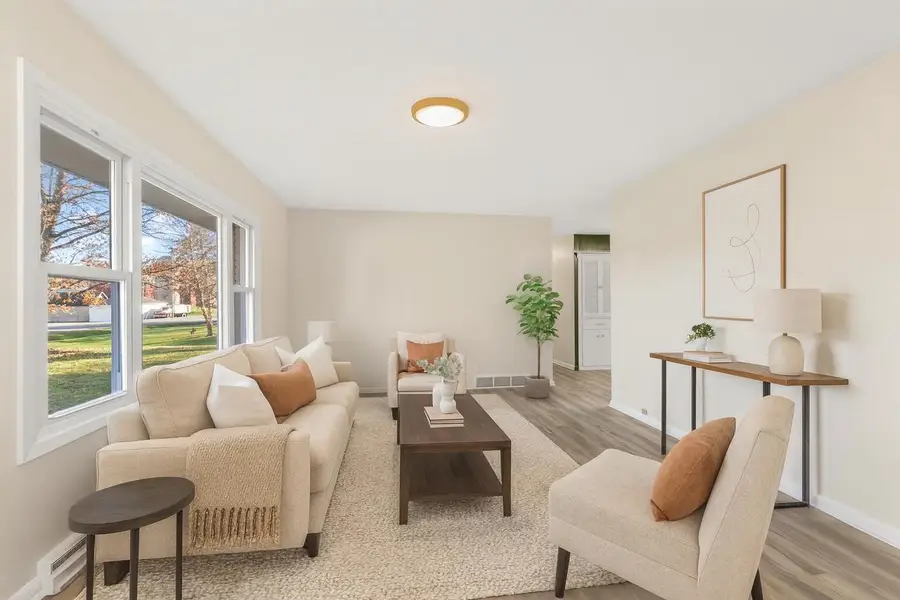 1341 Scenic ROAD, Hubertus, WI 53033 - Image #2