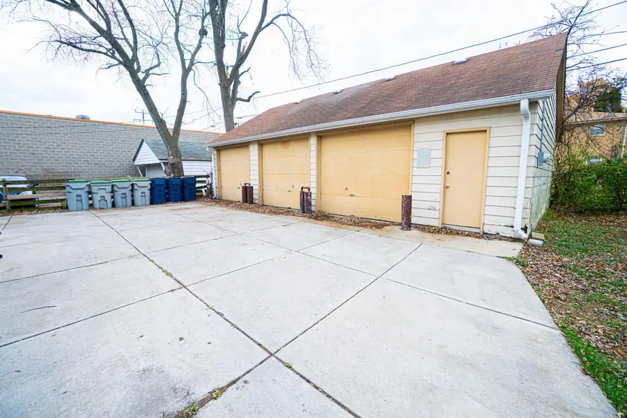 5227 N 60th STREET, Milwaukee, WI 53218 - #3