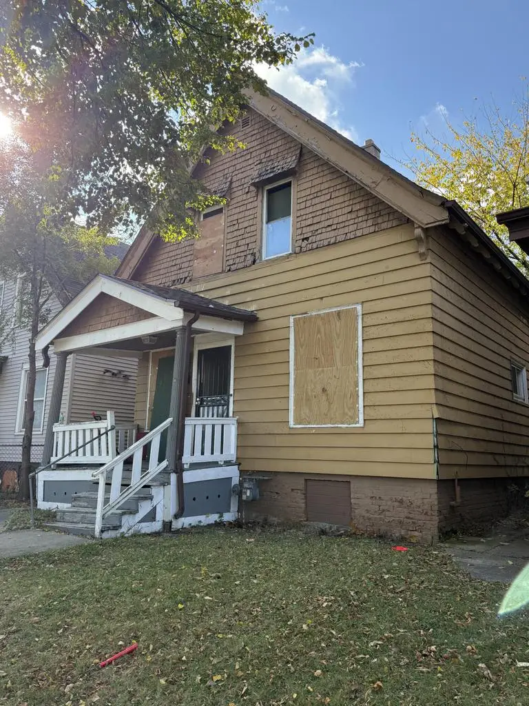 2469 N 37th STREET, Milwaukee, WI 53210 - Image #2
