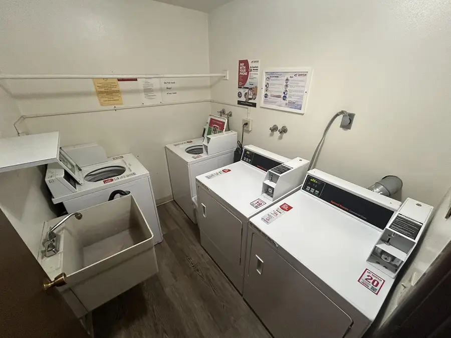 5253 N Lovers Lane ROAD #204, Milwaukee, WI 53225 - Image #3