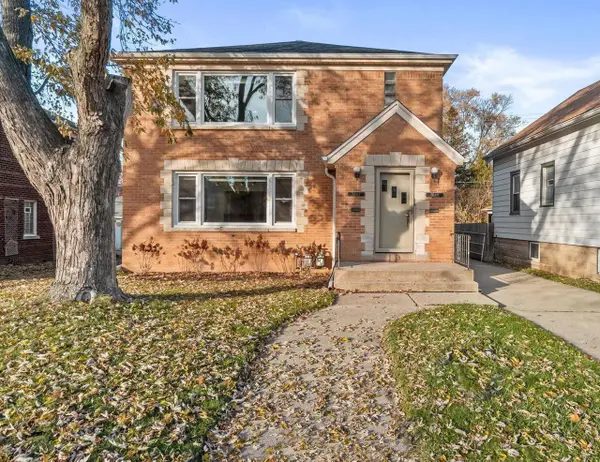 7840 W Center STREET #7842, Milwaukee, WI 53222