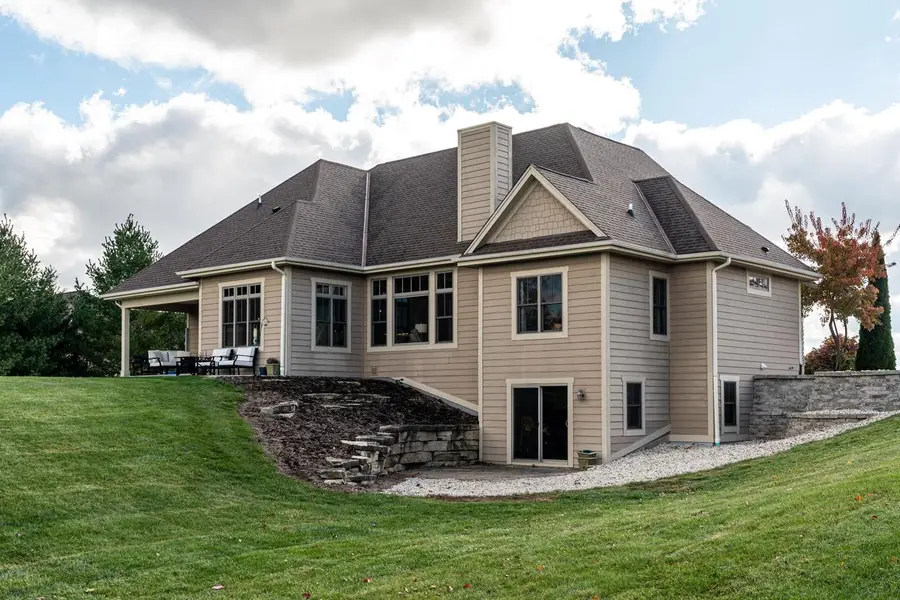 190 High Ridge COURT, Slinger, WI 53086 - Image #3