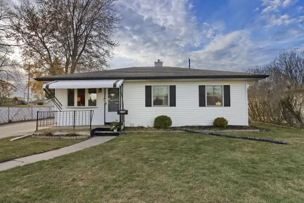 8542 19th AVENUE, Kenosha, WI 53143