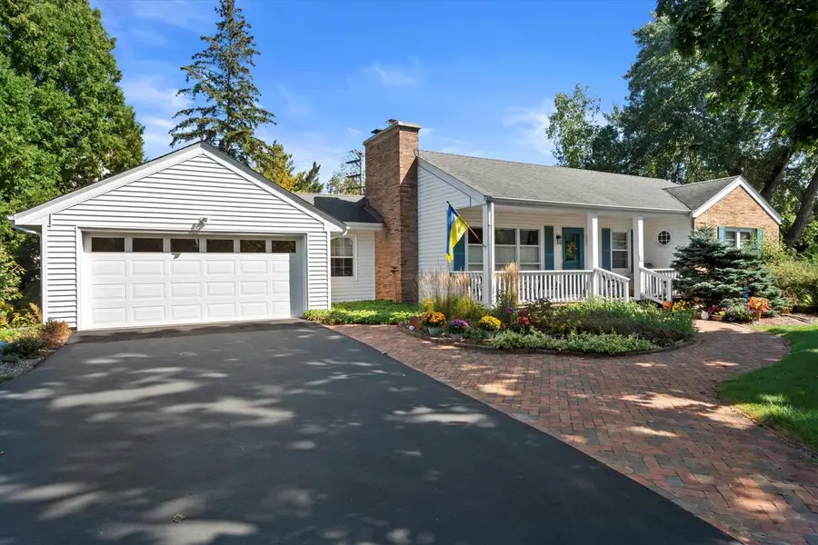 9040 N Lake DRIVE, Bayside, WI 53217 - Image #3