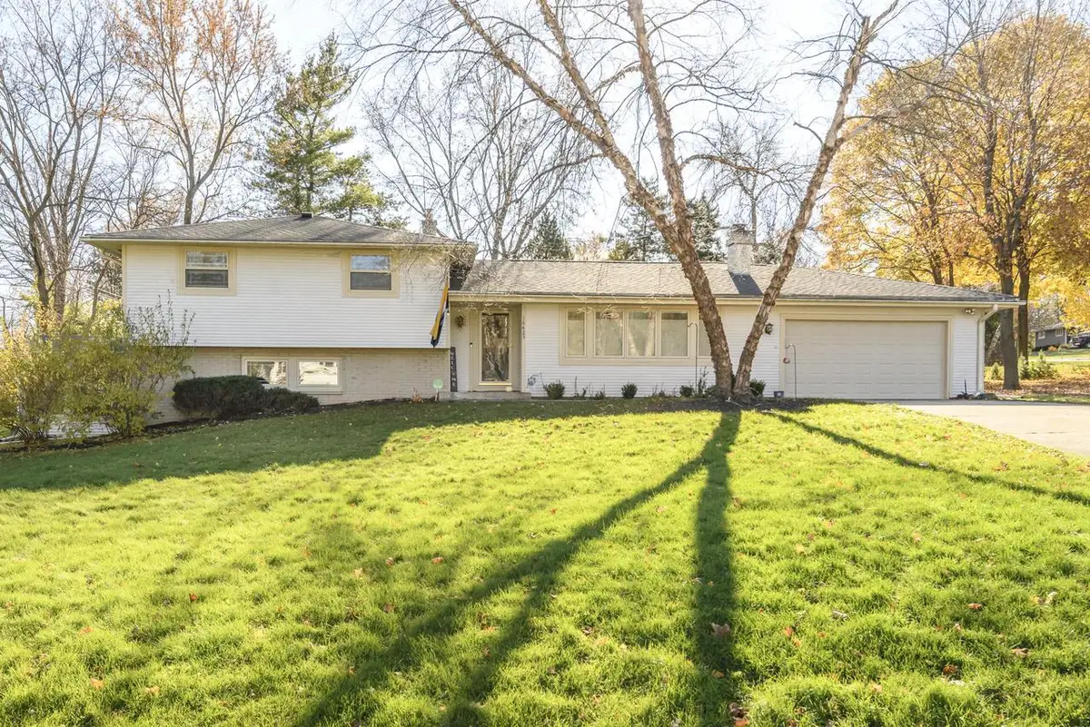 16425 Alverno DRIVE, Brookfield, WI 53005 - Image #1