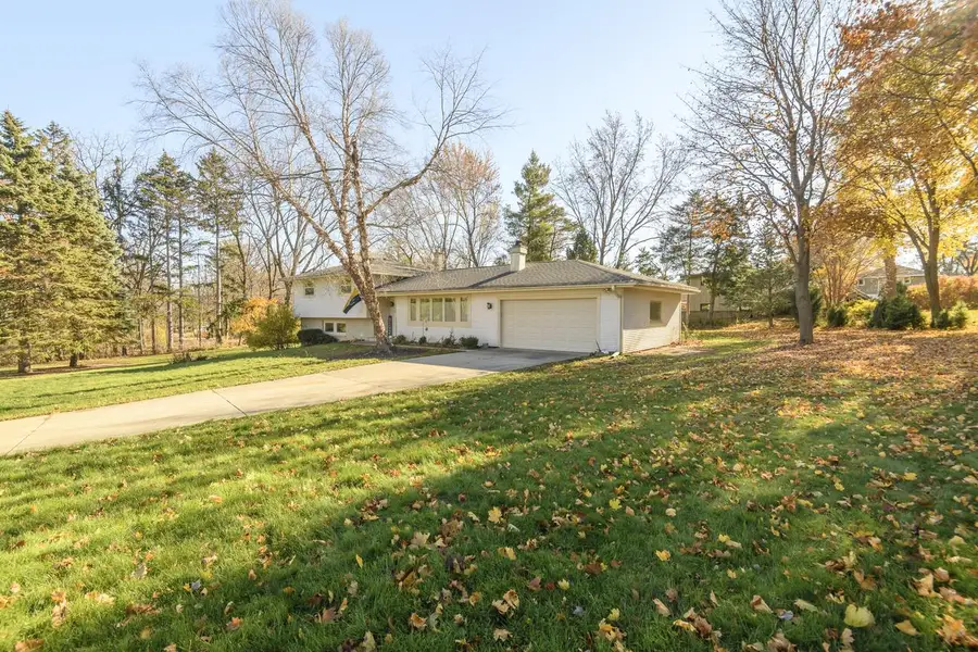 16425 Alverno DRIVE, Brookfield, WI 53005 - Image #2