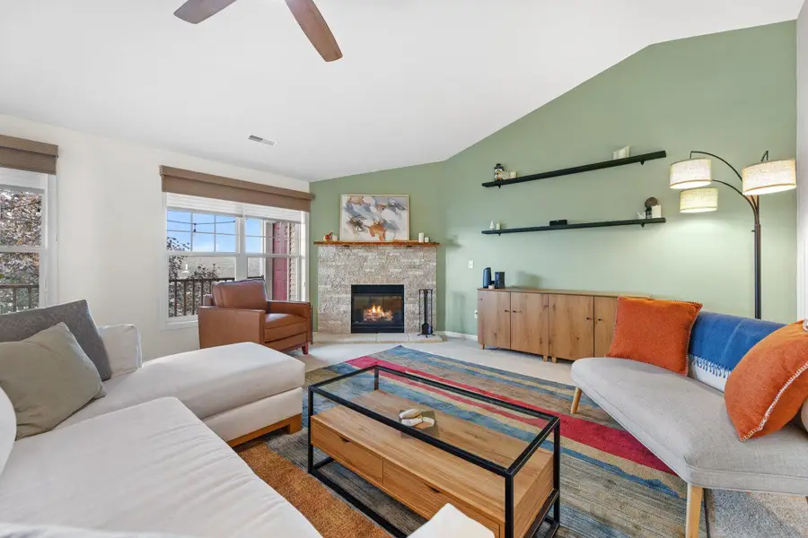 1203 Woodbury COMMON #B, Waukesha, WI 53189 - Image #3