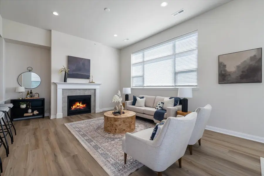 1430 Tenny AVENUE #201, Waukesha, WI 53189 - Image #3