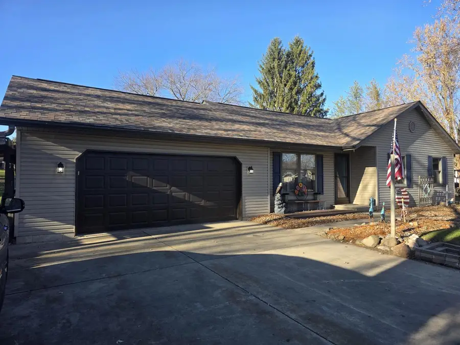 731 Sherwood Lane, Jefferson, WI 53549 - Image #3