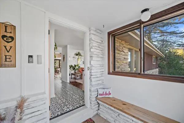 3105 W Valanna COURT, Glendale, WI 53209