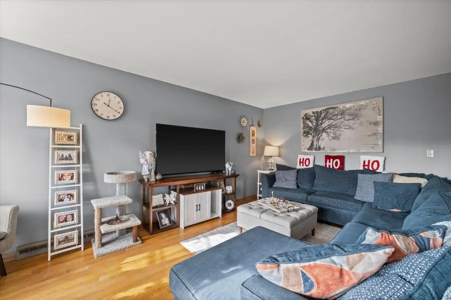 7738 W Eden PLACE, Milwaukee, WI 53220 - Image #2