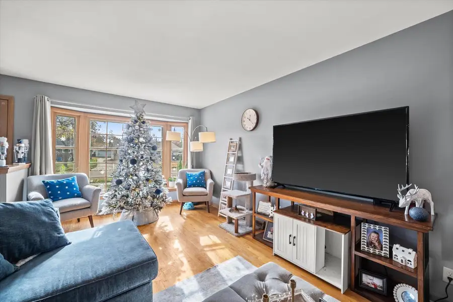 7738 W Eden PLACE, Milwaukee, WI 53220 - Image #3