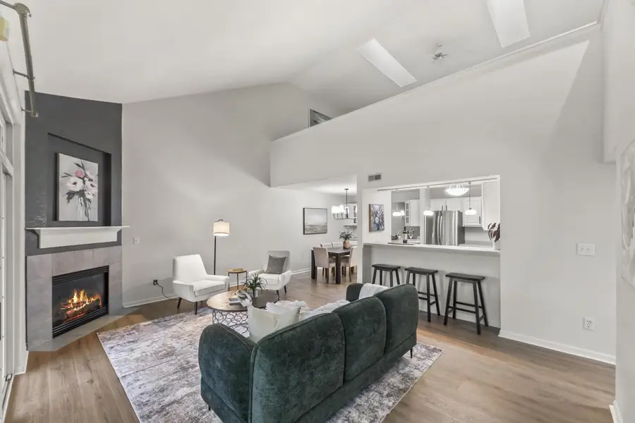 1339 Hillwood BOULEVARD #D, Pewaukee, WI 53072 - Image #3