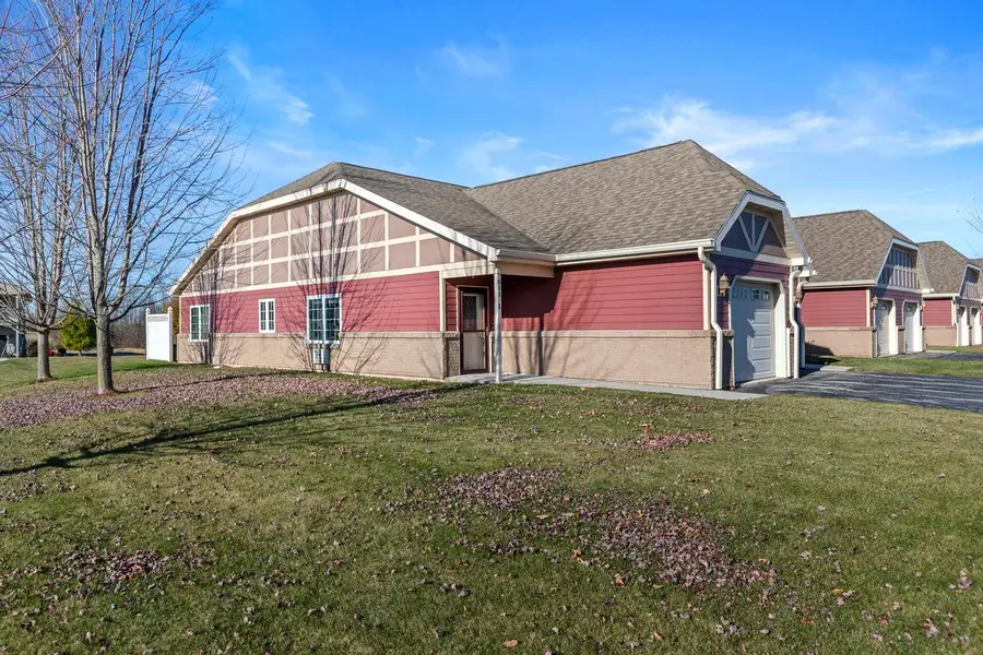 611 Danube COURT #1, Sheboygan Falls, WI 53085 - Image #2