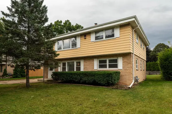 1409 N 116th STREET #1411, Wauwatosa, WI 53226