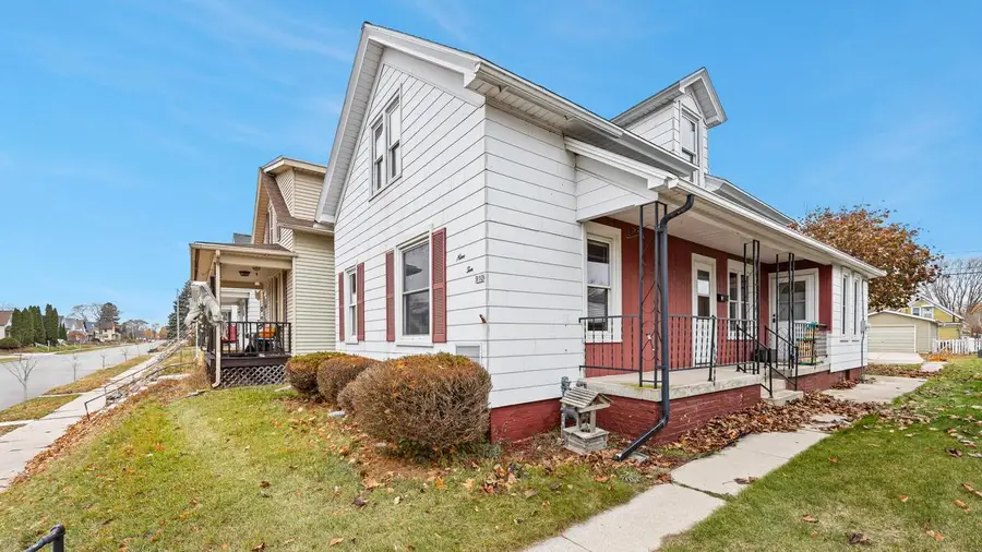 910 Swift AVENUE, Sheboygan, WI 53081 - Image #3